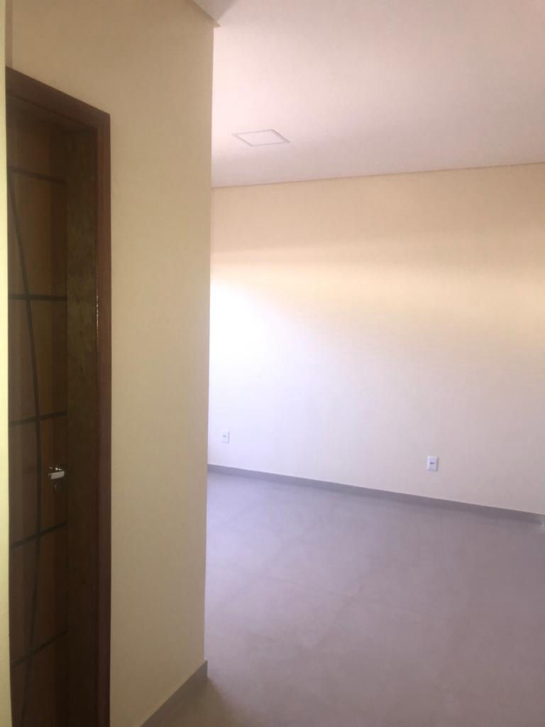 Casa à venda com 1 quarto, 66m² - Foto 2