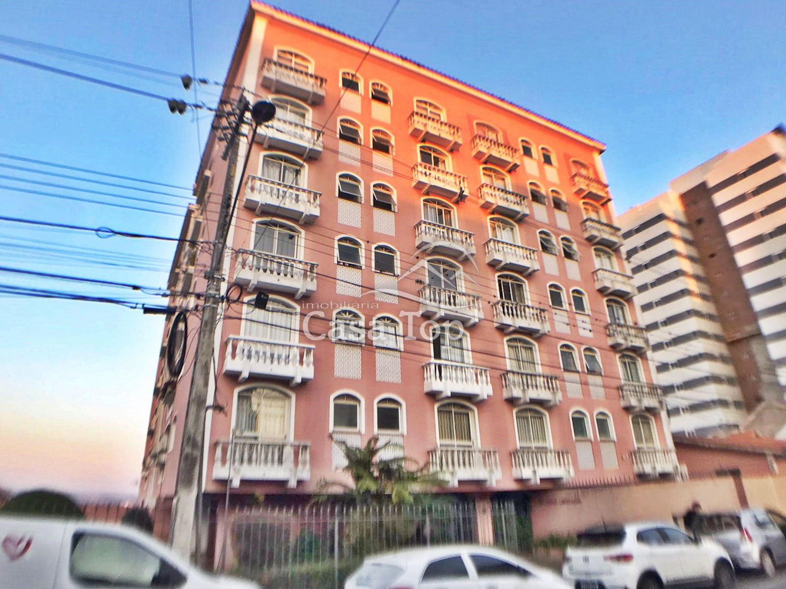Apartamento à venda Edifício Dona Leocádia - Centro