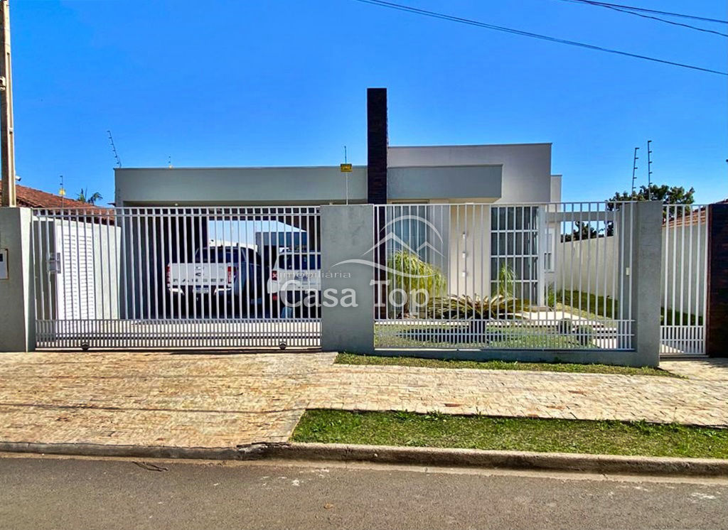 Casa semimobiliada à venda Parque do Café - Chapada