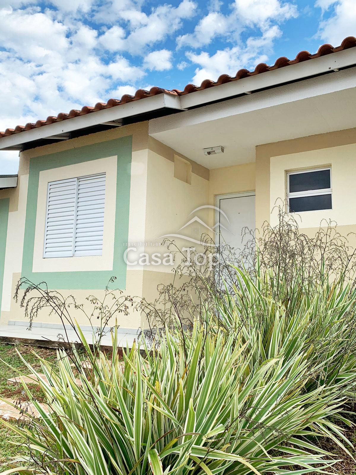 Casa semimobiliada para alugar Condomínio Residencial Moradas - Boa Vista