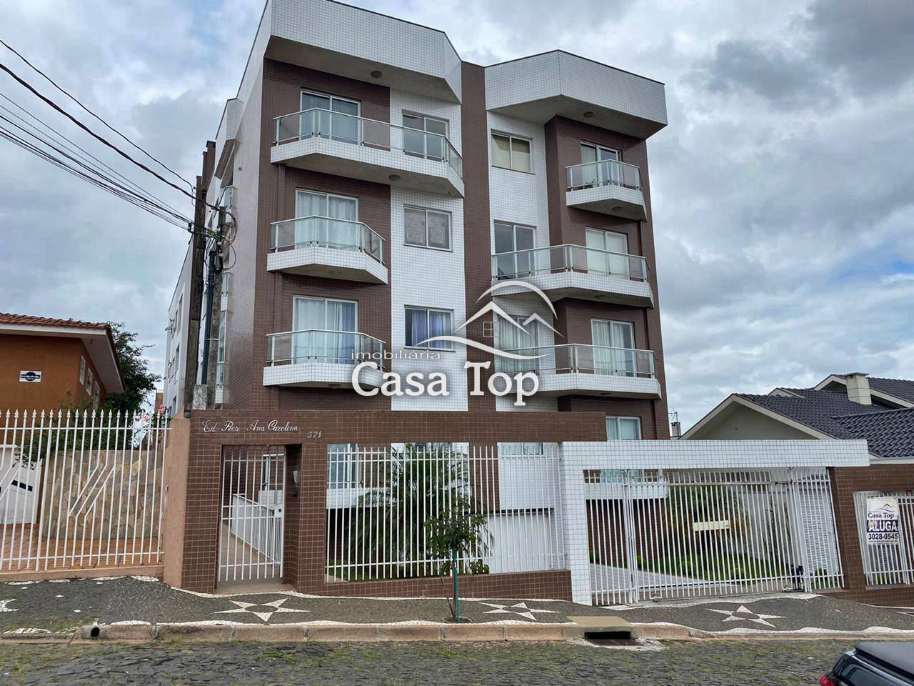 Apartamento semimobiliado à venda Jardim Carvalho - Edifício Ana Carolina