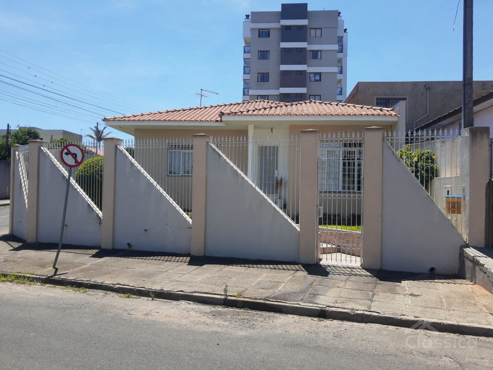 Casa comercial para locação em Órfãs - Agendar visita