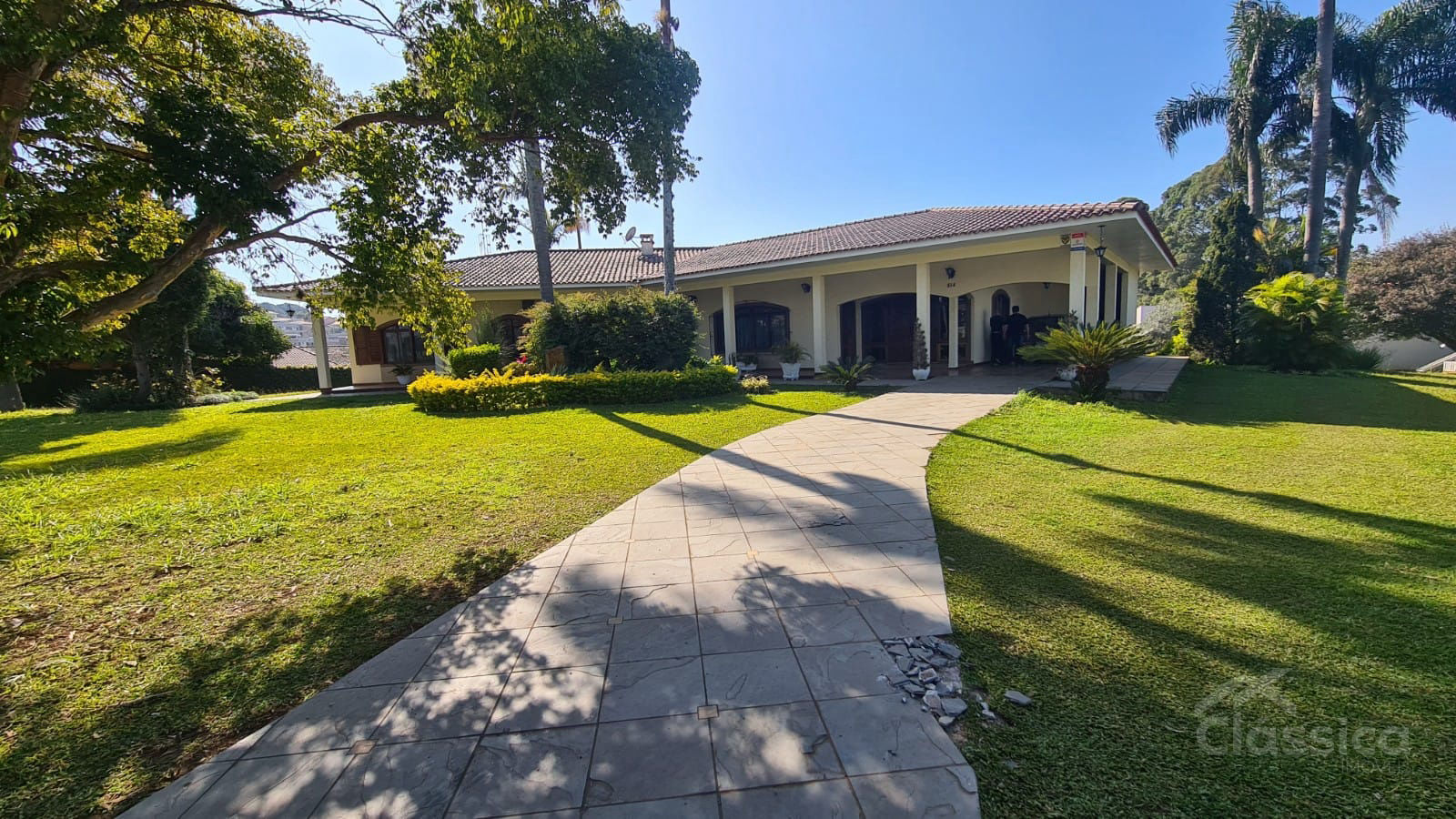 Casa à venda na Colônia Dona Luiza