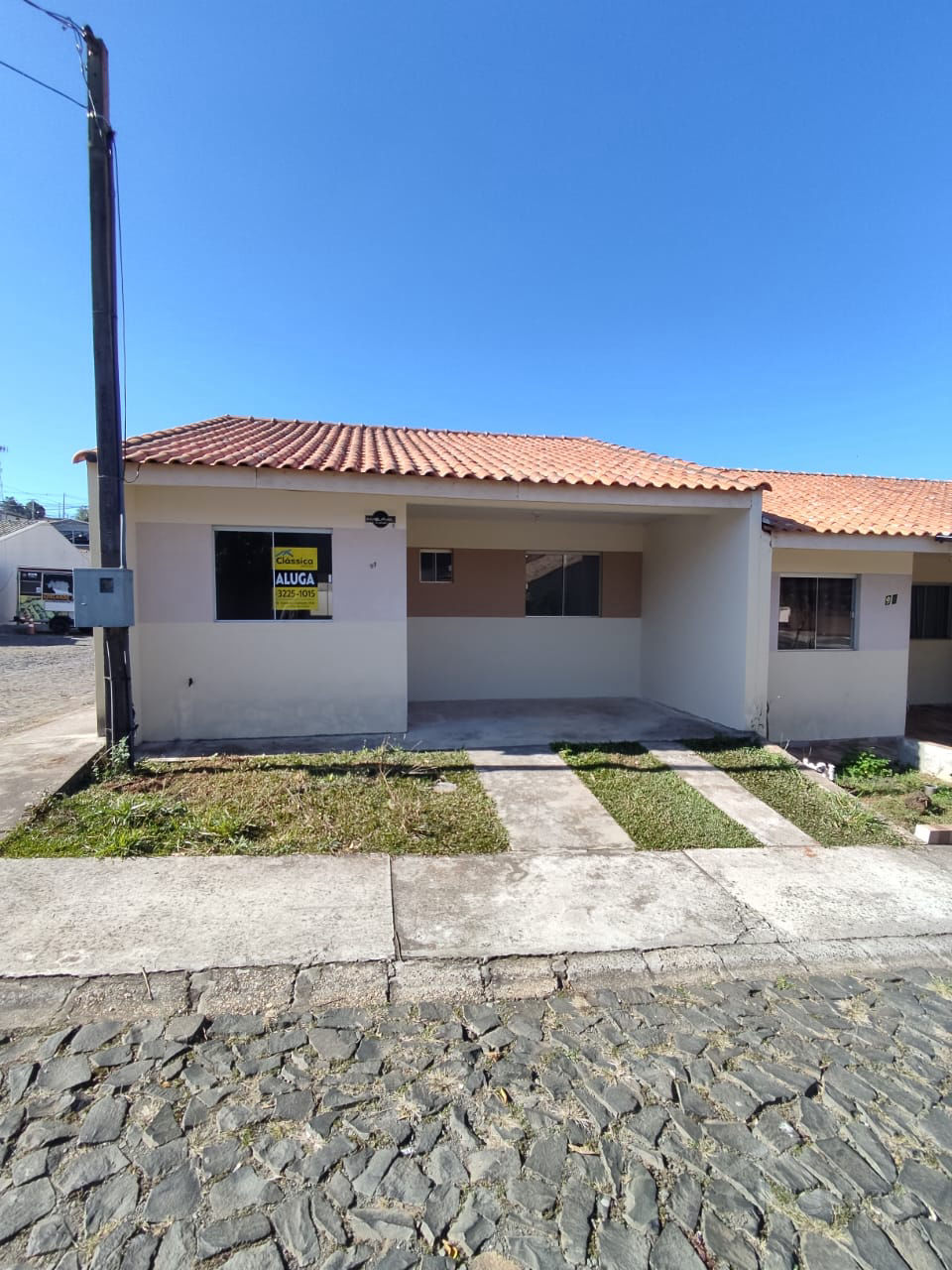 Casa para alugar no Colonia Dona Luiza - Disponível em 29/08/24