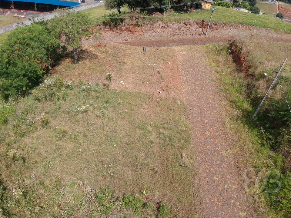 Terreno à venda no bairro Água Branca 