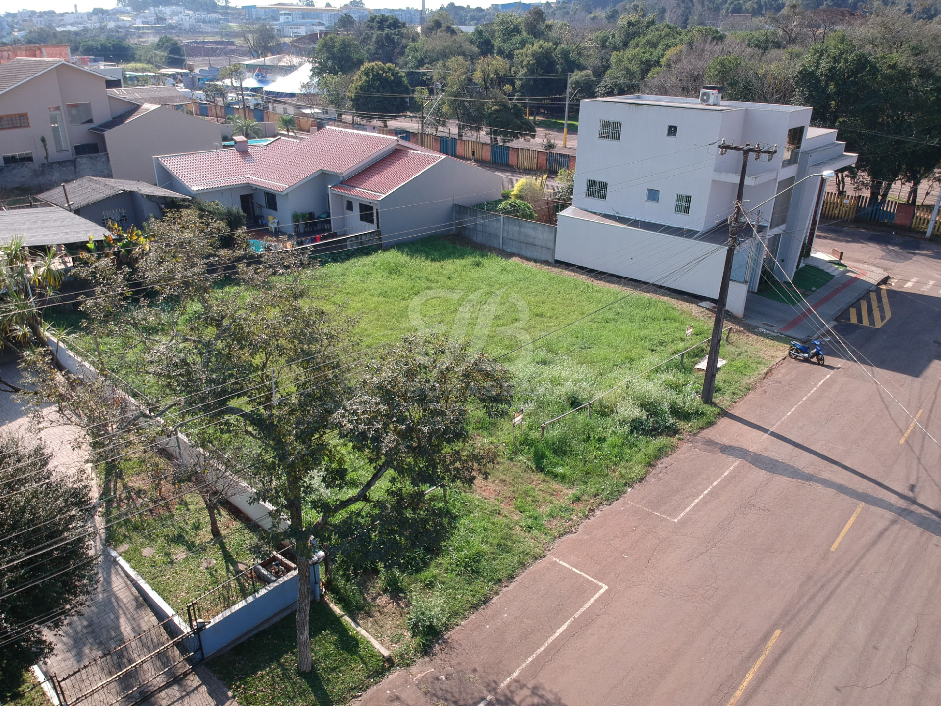 Terreno à venda ao lado do Parque de Exposições 