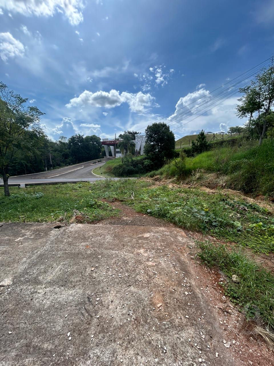 Terreno à venda em frente ao Hospital Regional