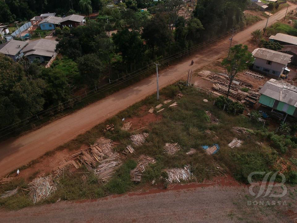 Terreno à venda na Linha Santa Bárbara 