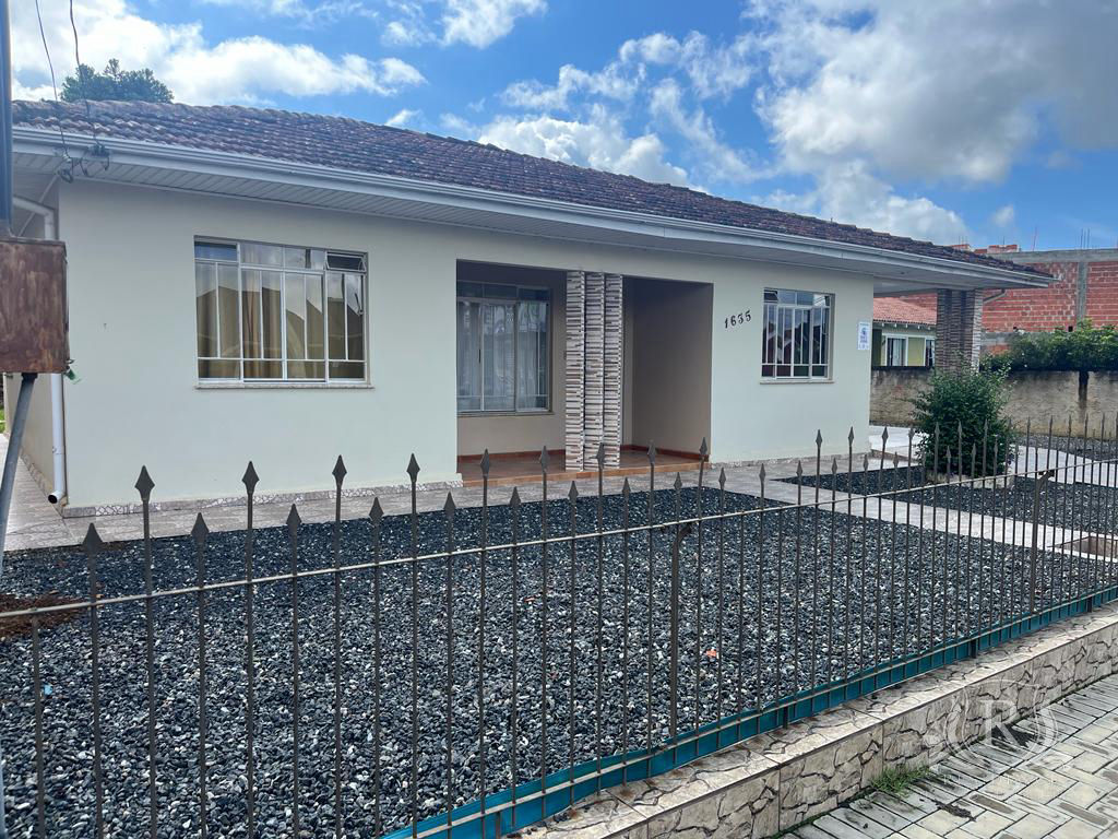 *Atenção Investidores* Casa à Venda em Excelente Localização na Vila Nova