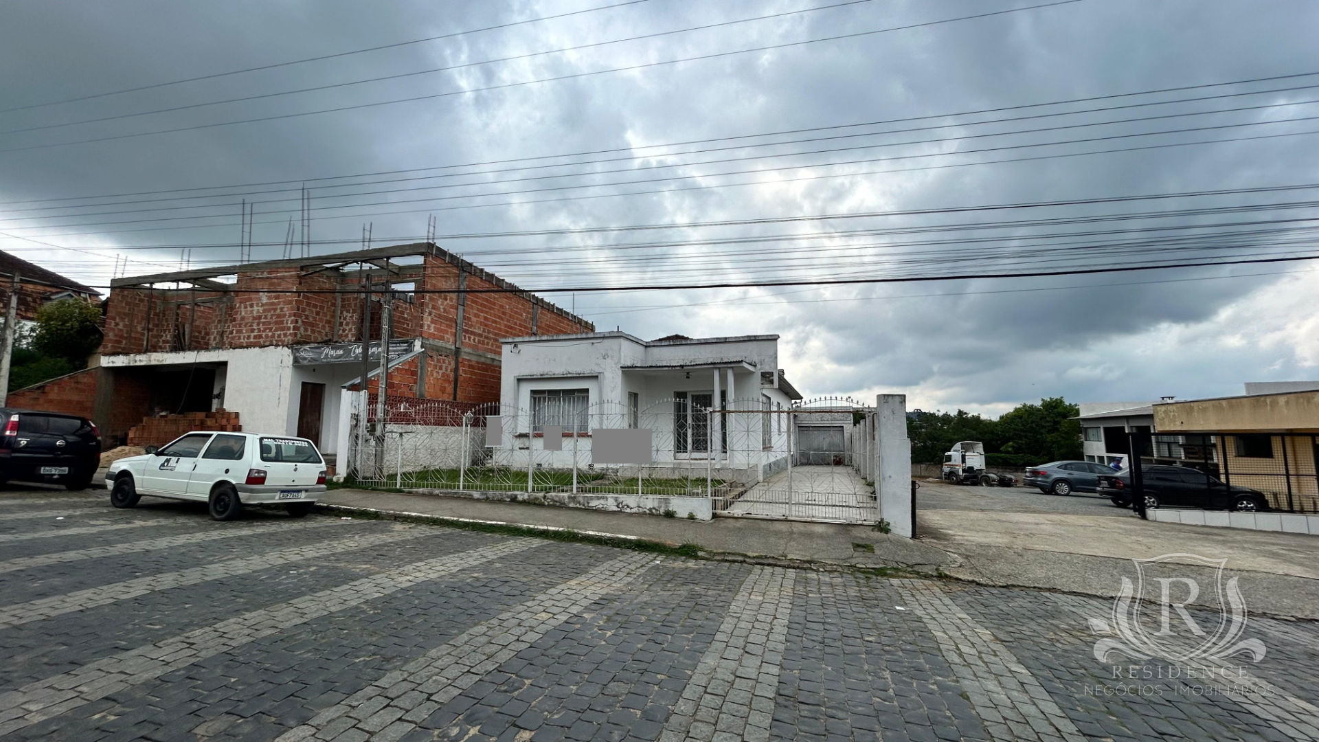 Terreno de 590m² no Centro de Mafra à Venda