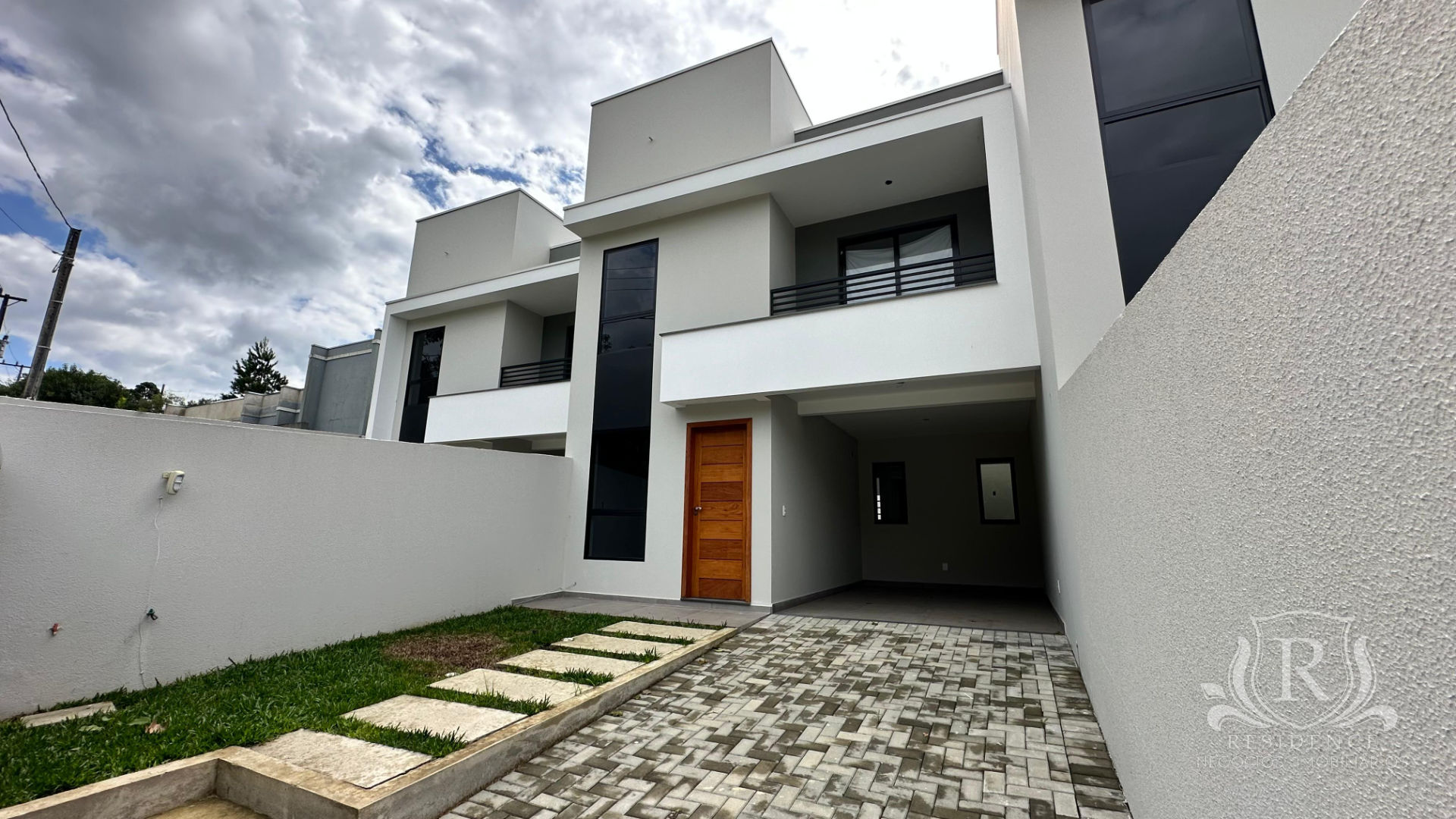 Sobrado à venda no bairro Passo